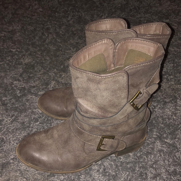 Steve Madden - Madden Girl Boots - Picture 4 of 4